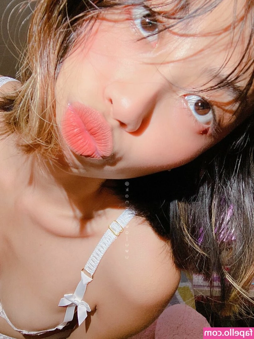 Kanojowa_uwu [ kanojowa-uwu ] - I ll keep you warm  baby