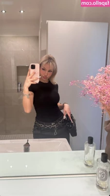 Shirin David [ shirin-david ] - I think you deserve to be punished today...you haven't been a good