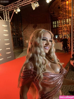Shirin David [ shirin-david ] - Many Femdom EXTRA’S   👩🏻‍💻- Intense contact 💬 -