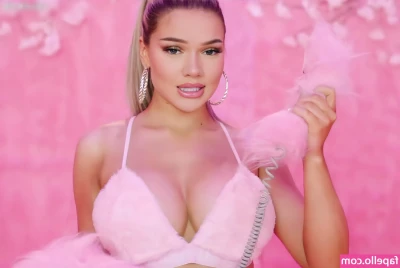Shirin David [ shirin-david ] - Your favorite girl🥵 in the shower💦💦