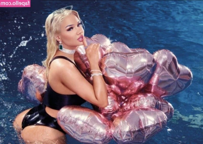 Shirin David [ shirin-david ] - Just woke up. You too?