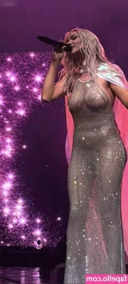 Shirin David [ shirin-david ] - good morninggggg from me and last night s sleep attire