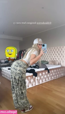 Shirin David [ shirin-david ] - Here piggy piggy come and lick My shoes clean