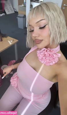 Shirin David [ shirin-david ] - hey  so glad you subscribed to my of  i will be posting 5 times