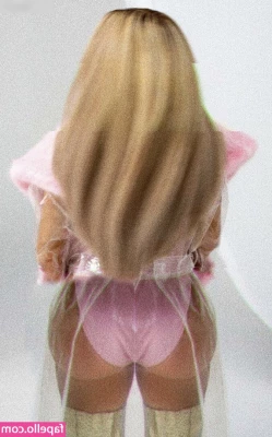 Shirin David [ shirin-david ] - Do you like my hot ass ? 🔥