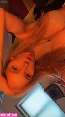blonde_vivi [ blonde-vivi ] - in ahegao bikini and stockings😛💦 friday and halloween is coming