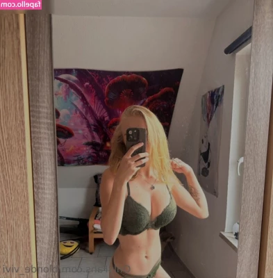 blonde_vivi [ blonde-vivi ] - Rise and shine babies  Want to watch videos of me using toys  Show
