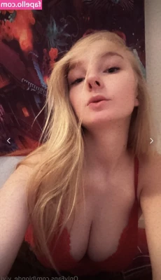 blonde_vivi [ blonde-vivi ] - Horny on spring break
