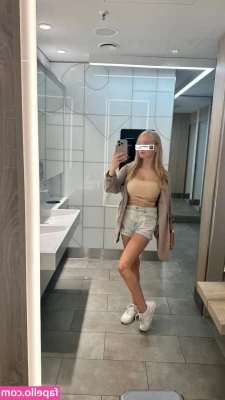 blonde_vivi [ blonde-vivi ] - are you bored    let s play naughty   Dm me