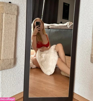 blonde_vivi [ blonde-vivi ] - 𝙁𝙍𝙀𝙀 𝙁𝙍𝙀𝙀
