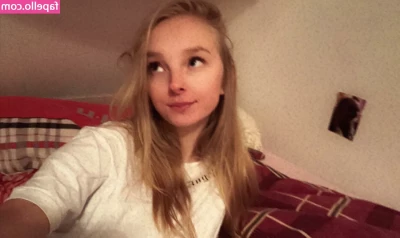 blonde_vivi [ blonde-vivi ] - Friday night  Let s have some fun