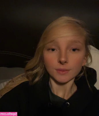 blonde_vivi [ blonde-vivi ] - Who wants to eat it