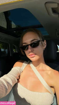Brit Manuela [ brit-manuela ] - Someone asked what my top fantasies with men are: 1- a threesome with