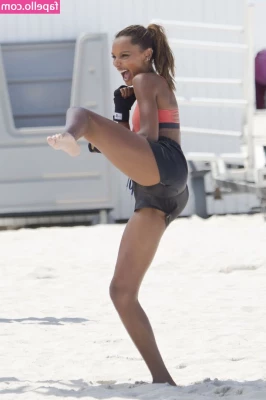 Jasmine Tookes [ jasmine-tookes ] - have a nice day