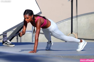 Jasmine Tookes [ jasmine-tookes ] - Hi love, how are you feeling today?