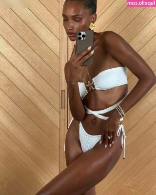 Jasmine Tookes [ jasmine-tookes ] - Eat me