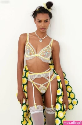 Jasmine Tookes [ jasmine-tookes ] - Ass lovers   It s for you   Photo by  karrde_pl