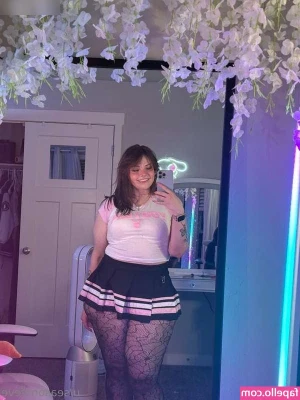 Eve Iris/ eveirisowo [ eve-iris-eveirisowo ] - Hey guys now its 16:00!! My live is 4 hours from