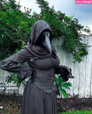 Dr. Ravensong [ dr-ravensong ] - Who’s playing No nut November??? I think I’m going to have a goal