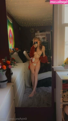 Ryyien - Don t you love seeing my panties disappear