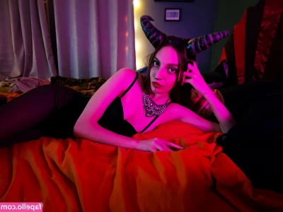 witchrosen - Gonna be sexy today! 🤪🥳