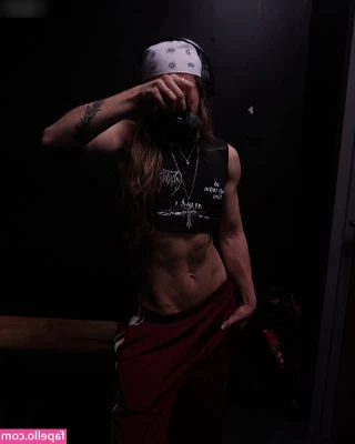 kayshreddyy - I hope you ve all had an amazing day  Tell me about it