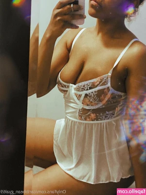 caribbean_gyal69 [ caribbean-gyal69 ] - Play with my nipples ..