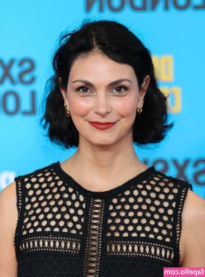 Morena Baccarin [ morena-baccarin ] - Go on….. wank over me…. I know you want to…..
