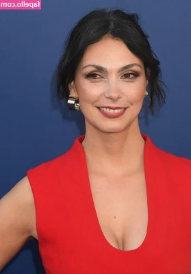 Morena Baccarin [ morena-baccarin ] - I love sucking my own nipples, like miniature clits