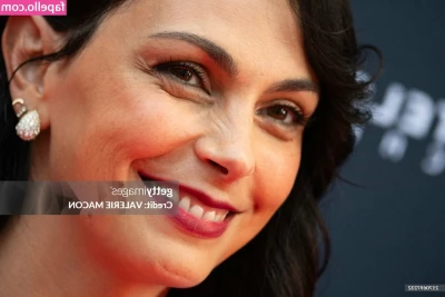 Morena Baccarin [ morena-baccarin ] - Näher wirst du mir als Leibeigener sklave nicht kommen  Also sei