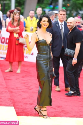 Morena Baccarin [ morena-baccarin ] - red soles for my soul