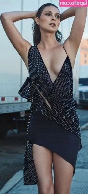 Morena Baccarin [ morena-baccarin ] - Happy hump day!!!!! Sending you good midweek vibes and a short video