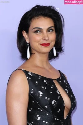 Morena Baccarin [ morena-baccarin ] - Day 2 of the kinky Vendor Fair