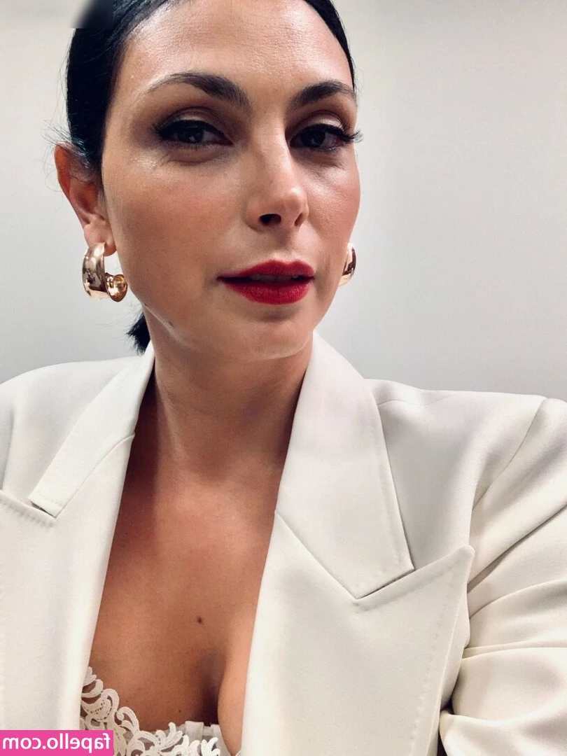 Morena Baccarin [ morena-baccarin ] - Relax with a sexy hottie💋👄