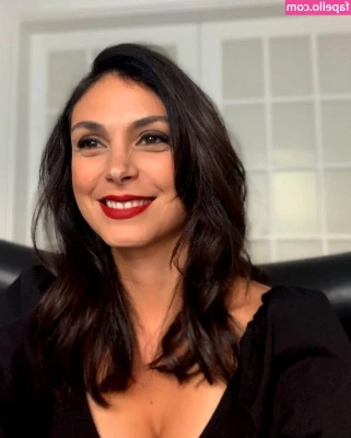 Morena Baccarin [ morena-baccarin ] - thinking about your cock while I suck this dildo