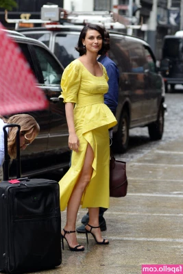 Morena Baccarin [ morena-baccarin ] - FREE SUBSCRIPTION               sweet_girllll  sweet_girllll 