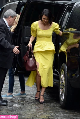 Morena Baccarin [ morena-baccarin ] - my tshirt's brand also rly sums up my day!