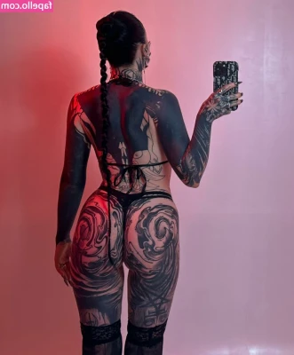 lilbabyangel0 - My ass needs some rubs 🥺