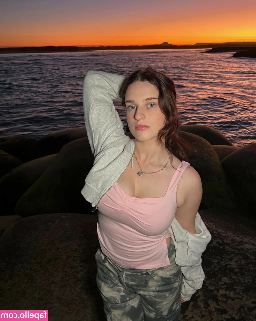 Kayla Oxley [ kayla-oxley ] - Pizza Night - Dessert It's a terrible habit, but I ALWAYS save room