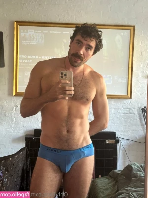 giantjaxxx - Who doesn’t like some butt and tummy