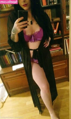 amalilith - more sitting pics