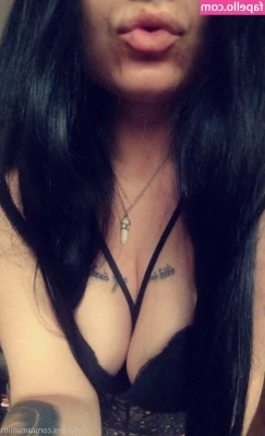 amalilith - Who wants to go hiking with me? 😉