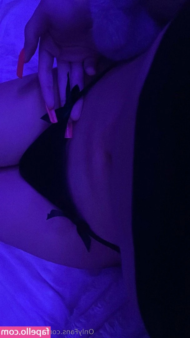 sternaidaa1 - There is no such thing as a great ass without tiger stripes