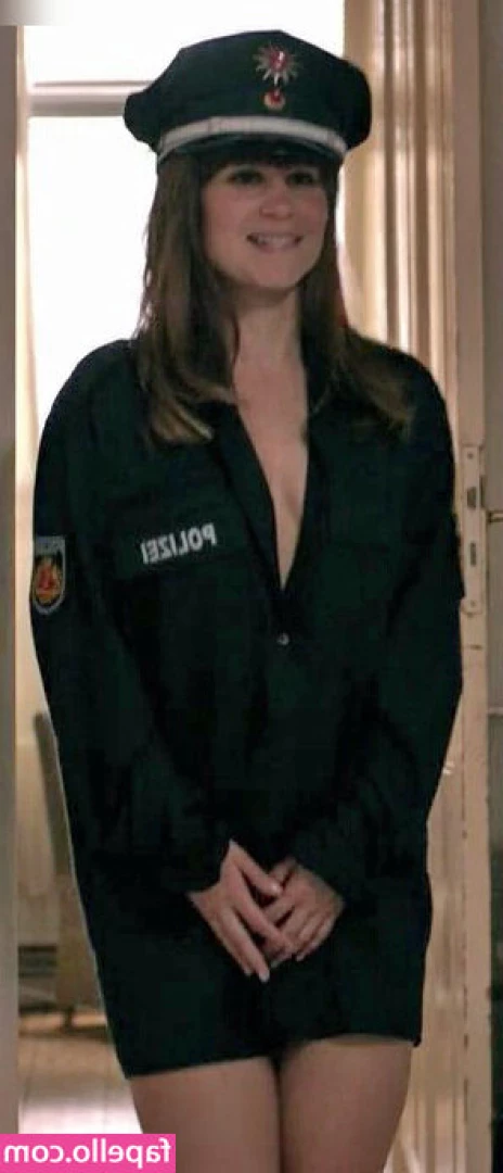 Cristina do Rego [ cristina-do-rego ] - Everyone who purchases a DM video today gets a free Pussy pic