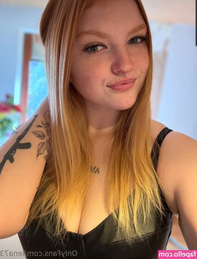 Lena_k - Chuparia meus peitos?😈