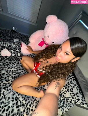 xkayxxe - Enjoy my workout clothes for now  but if you wanna see me in a