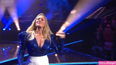 Helene Fischer [ helene-fischer ] - The kids were in school so we decided to have a friend over for lunch