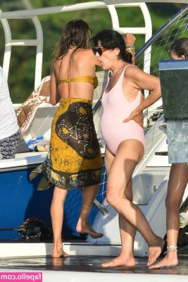 Alessandra Ambrosio [ alessandra-ambrosio ] - This was such a HUGE LOAD   from my hot Snapchat