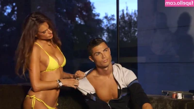 Alessandra Ambrosio [ alessandra-ambrosio ] - Selfie's from this morning video release