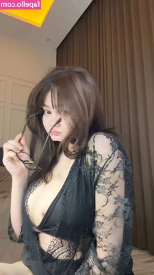 Tokyovibes - Reached 1k likes today thanks lovelies  here s a preview of a new vid